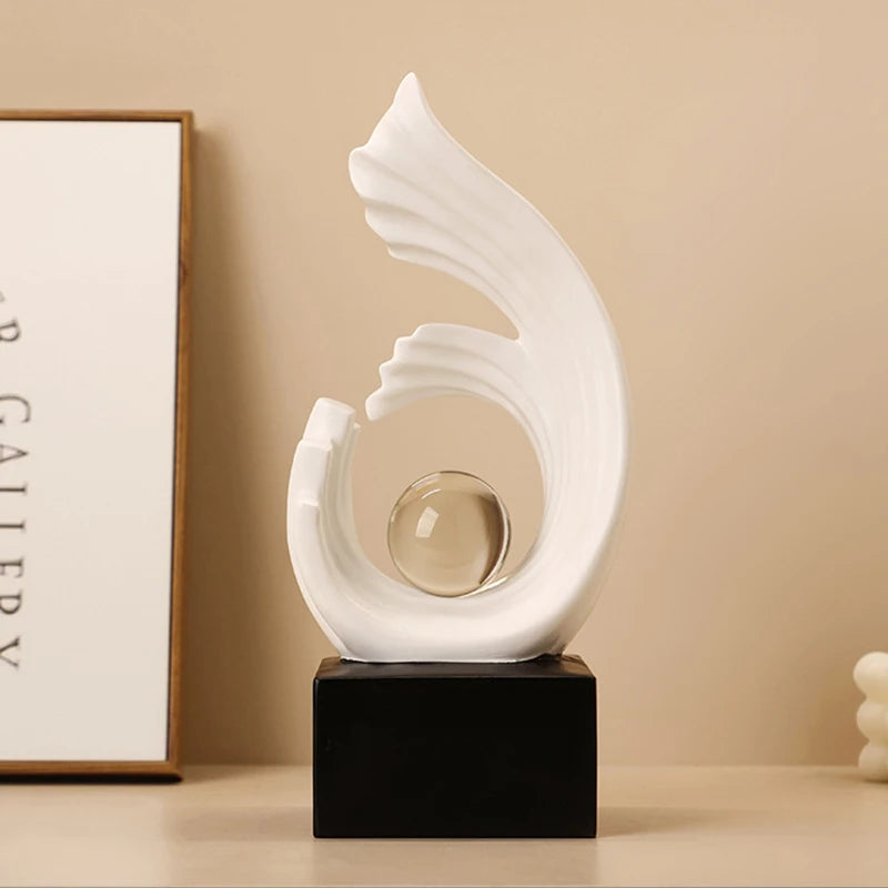 Miniature Art Figurines Desk Decorations Figurines Modern Interior Luxury Accessories Bedroom Creative Aesthetic Sculptures