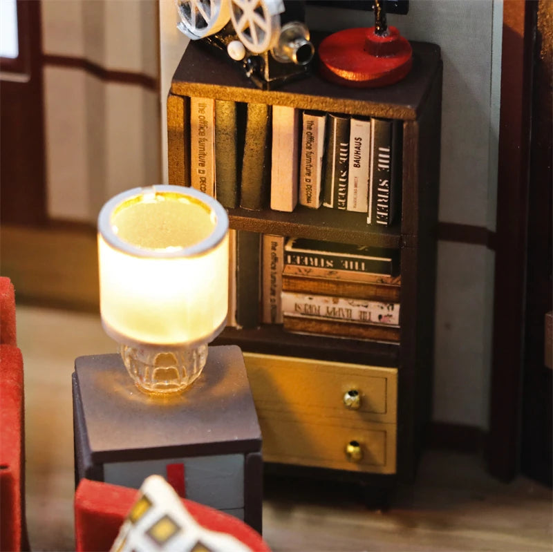 DIY Wooden Central Perk Cafe Casa Miniature Building Kits Bookend With Lights Assembled Bookshelf Home Decoration Friends Gifts