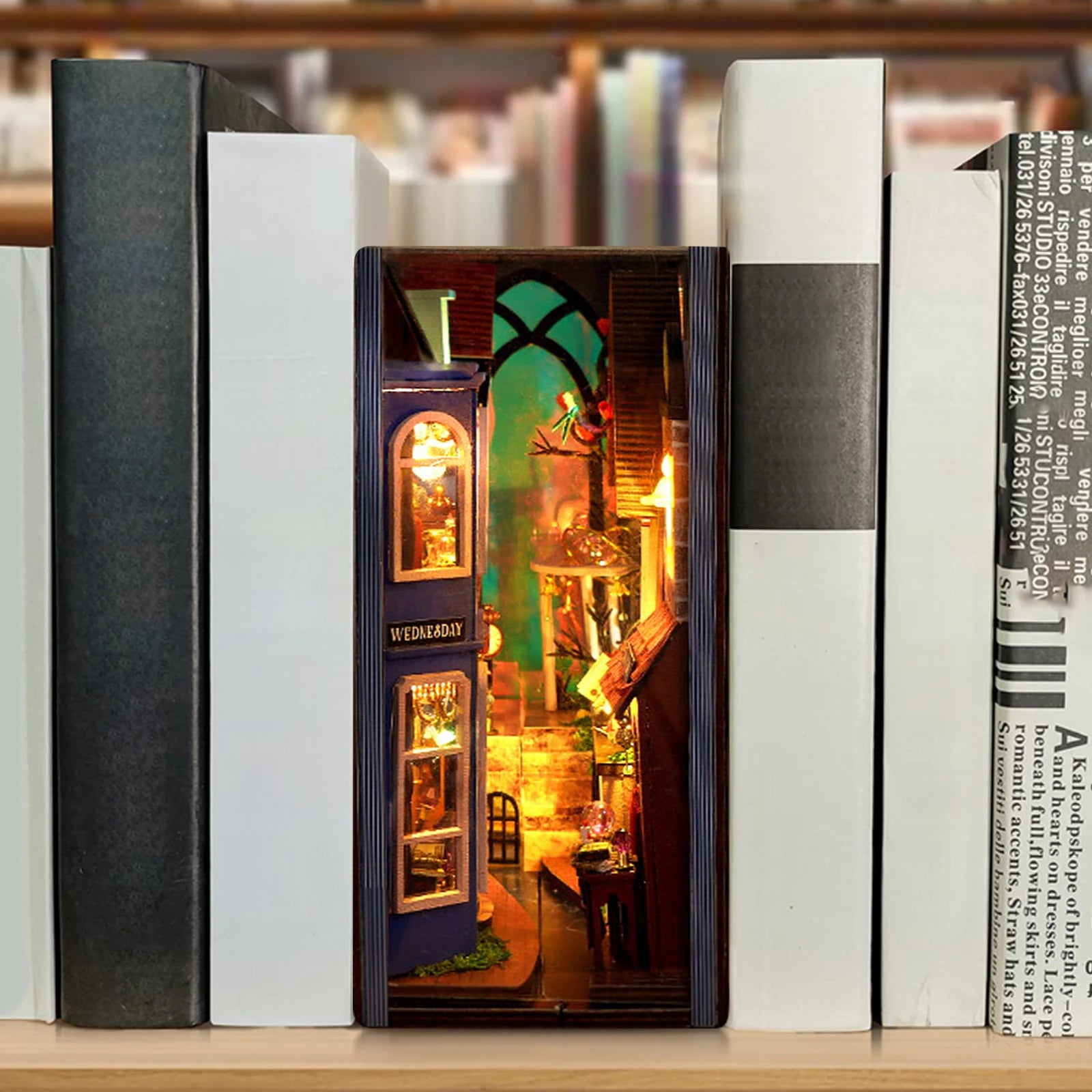 DIY Book Nook Kit Decorative Miniature House Bookend Bookshelf Insert Decor Kit Creative DIY Bookend Model Set for Desk