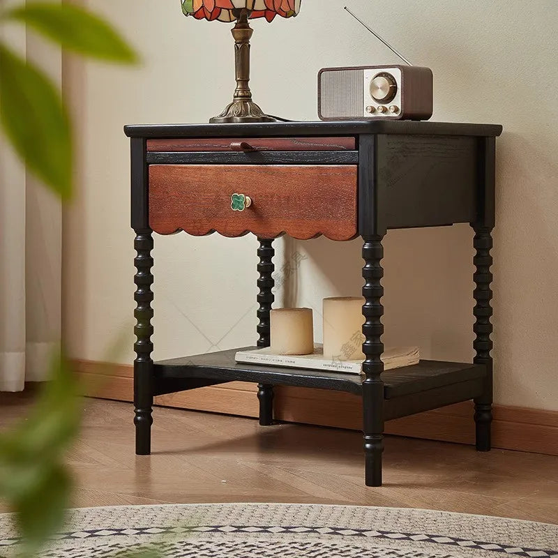 Elegant Vintage Bedside Table Aesthetic Luxury Cabinet Storage Bedside Table Drawers Unique Gothic Mesitas De Noche Furniture