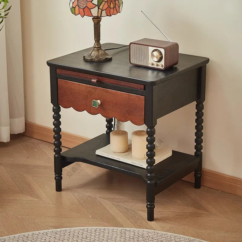 Elegant Vintage Bedside Table Aesthetic Luxury Cabinet Storage Bedside Table Drawers Unique Gothic Mesitas De Noche Furniture
