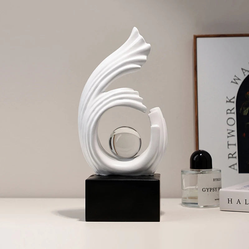 Miniature Art Figurines Desk Decorations Figurines Modern Interior Luxury Accessories Bedroom Creative Aesthetic Sculptures